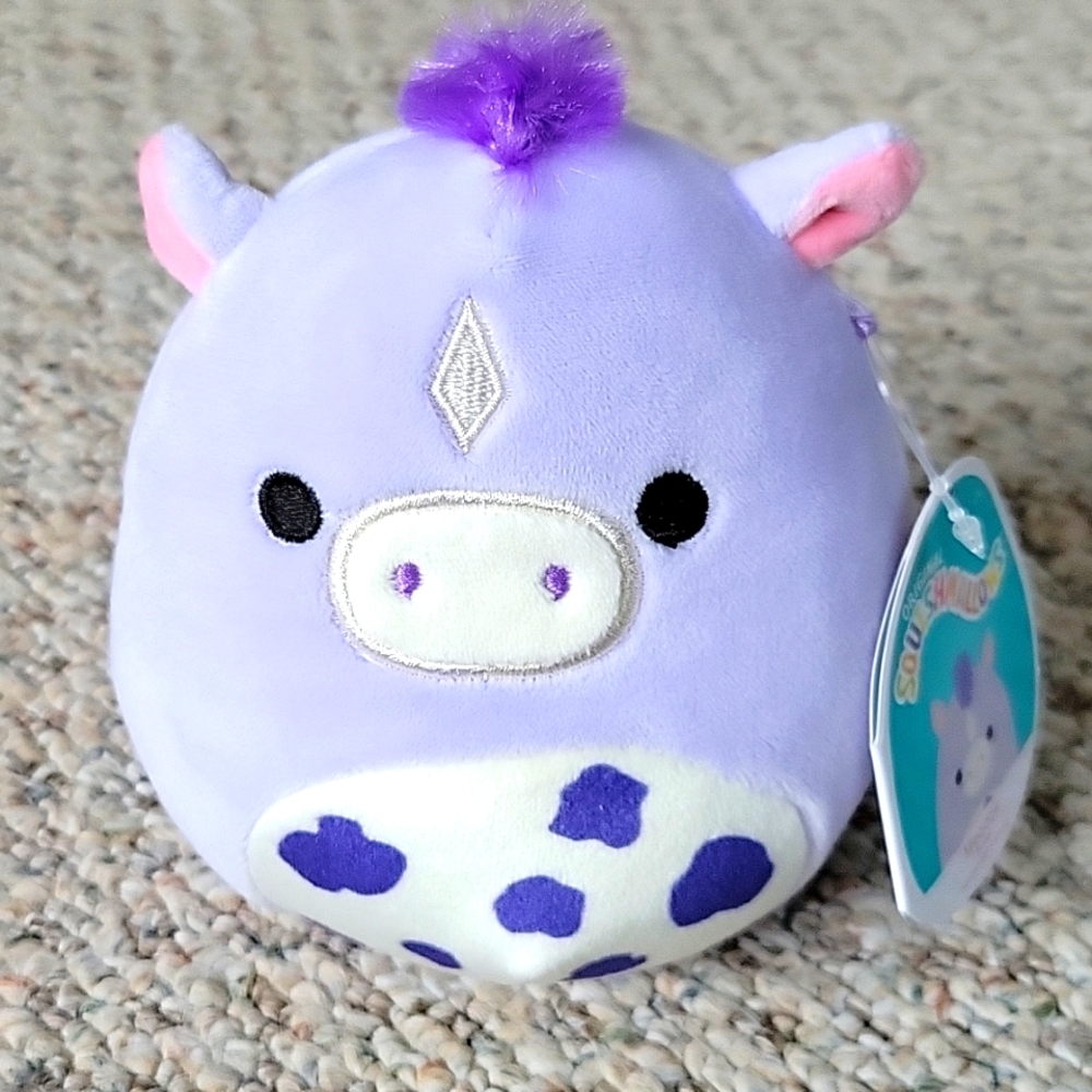 SQUISHMALLOW - 5 INCH MEADOW